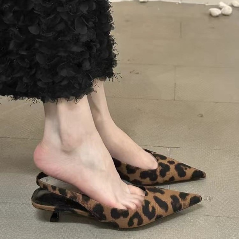 صنادل نسائية للربيع والصيف سهل - مراجعة Summer Clothing Stores وسعره
